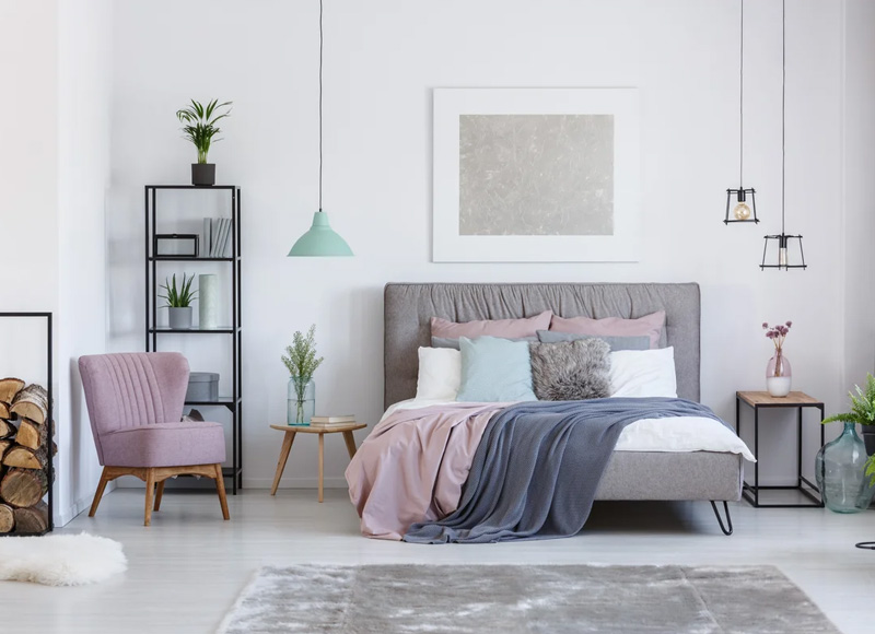 Luxurious bed in the apartment